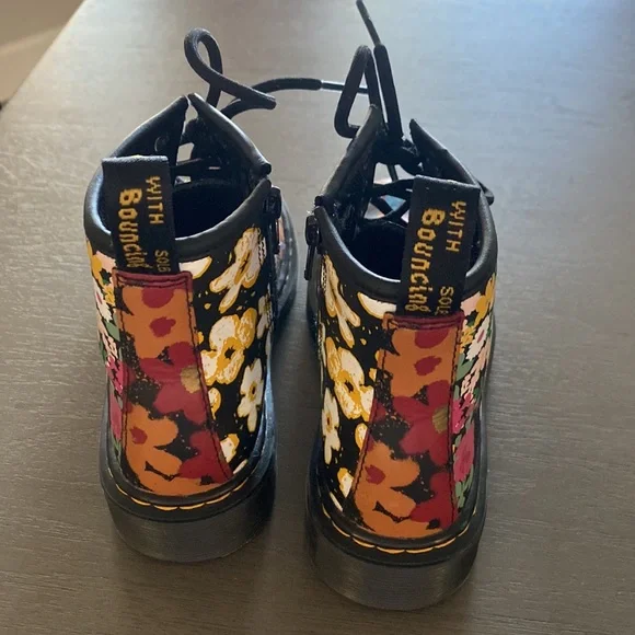 Dr. Martens Floral Mash Up Boot Sz 13 - Picture 3 of 9